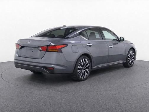 Gun Metallic 2025 Nissan Altima SV