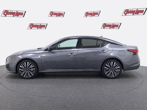 Gun Metallic 2025 Nissan Altima SV