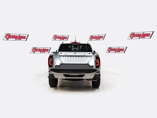 Summit White 2024 GMC Canyon Elevation
