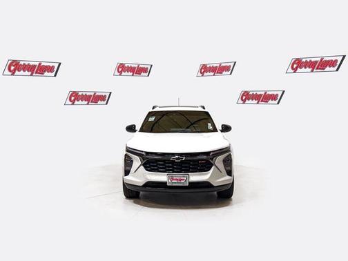 Summit White 2025 Chevrolet Trax 2RS