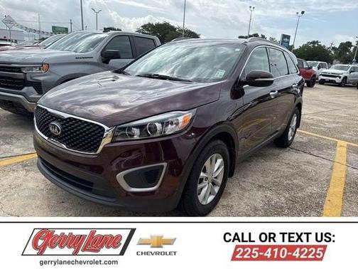 Maroon 2018 Kia Sorento LX