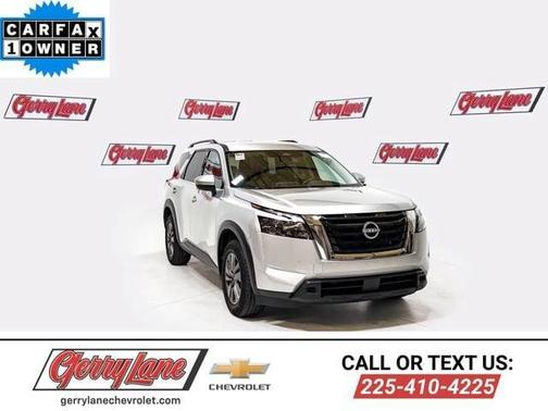 Silver 2025 Nissan Pathfinder SV