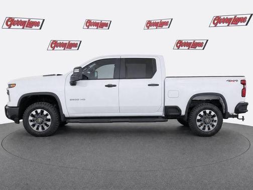 Summit White 2024 Chevrolet Silverado 2500 Custom