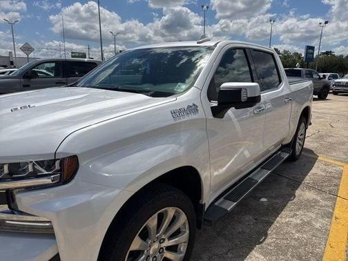 Iridescent Pearl Tricoat 2021 Chevrolet Silverado 1500 High Country