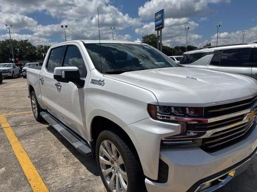 Iridescent Pearl Tricoat 2021 Chevrolet Silverado 1500 High Country
