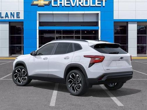 Summit White 2026 Chevrolet Trax 2RS