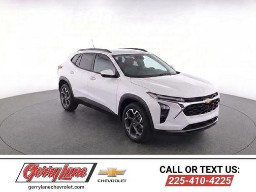 Summit White 2025 Chevrolet Trax LT