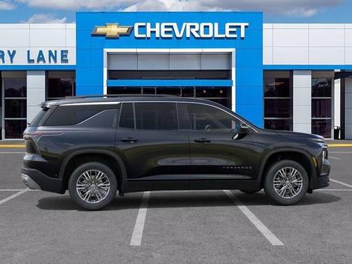 Mosaic Black Metallic 2026 Chevrolet Traverse LT