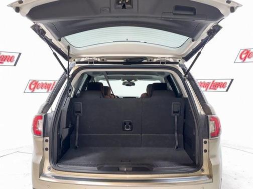 2016 GMC Acadia SLE-2