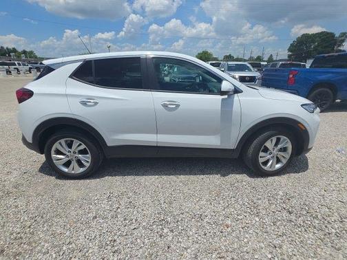 Summit White 2025 Buick Encore GX Preferred
