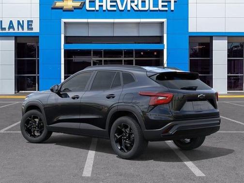 Mosaic Black Metallic 2026 Chevrolet Trax LT
