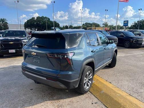 Lakeshore Blue Metallic 2026 Chevrolet Equinox LT
