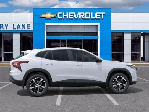 Summit White 2026 Chevrolet Trax 1RS