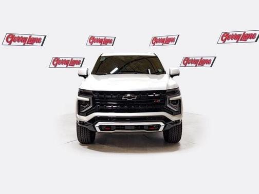 Iridescent Pearl Tricoat 2025 Chevrolet Tahoe Z71