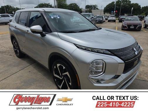 2024 Mitsubishi Outlander SE