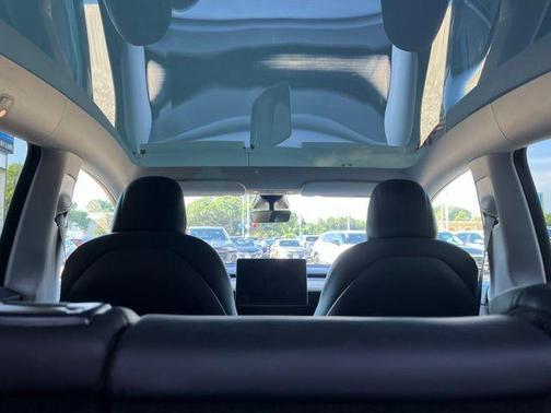 Black 2021 Tesla Model Y Performance