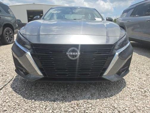 Gun Metallic 2025 Nissan Altima SV