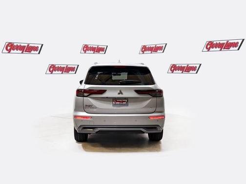 2025 Mitsubishi Outlander SEL