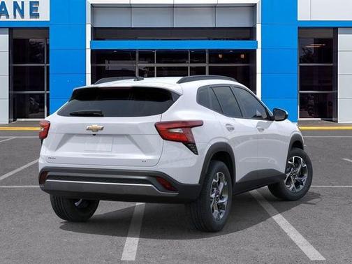 Summit White 2026 Chevrolet Trax LT
