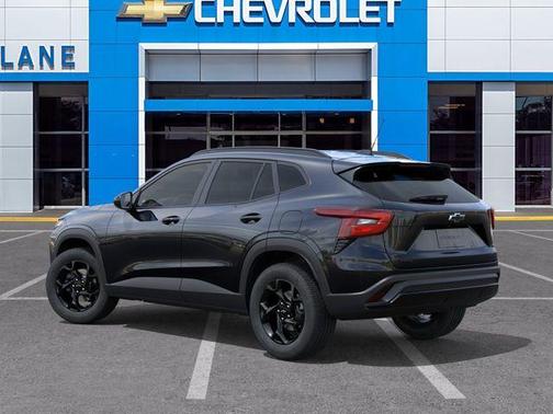 Mosaic Black Metallic 2026 Chevrolet Trax LT