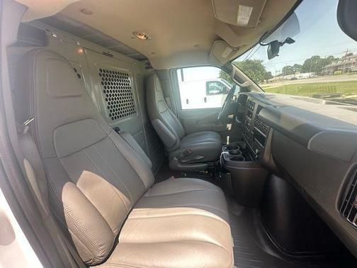 2024 Chevrolet Express 2500 Work Van