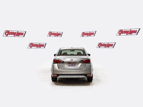 Brilliant Silver Metallic 2025 Nissan Versa 1.6 SV