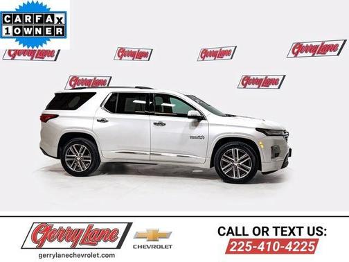 Iridescent Pearl Tricoat 2024 Chevrolet Traverse Limited High Country