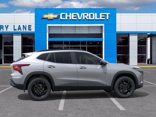 Sterling Gray Metallic 2026 Chevrolet Trax LT