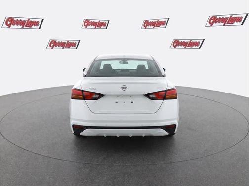 Glacier White 2025 Nissan Altima SV