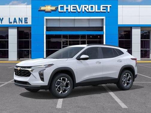 Summit White 2026 Chevrolet Trax LT