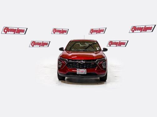 Crimson 2024 Chevrolet Trax 1RS