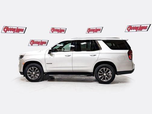 Iridescent Pearl Tricoat 2022 Chevrolet Tahoe LT