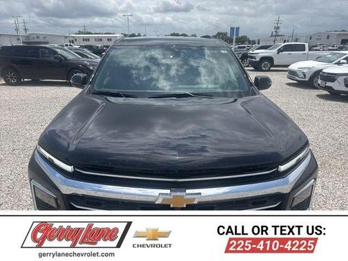 Mosaic Black 2025 Chevrolet Traverse LT