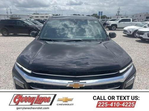 Mosaic Black 2025 Chevrolet Traverse LT