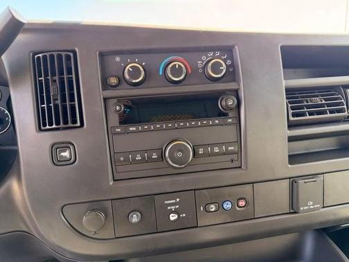 Summit White 2024 Chevrolet Express 2500 Work Van