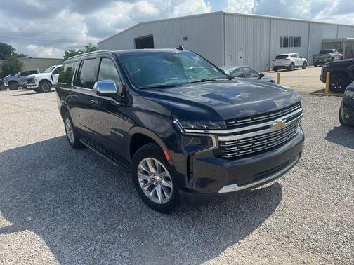Dark Ash 2023 Chevrolet Suburban Premier