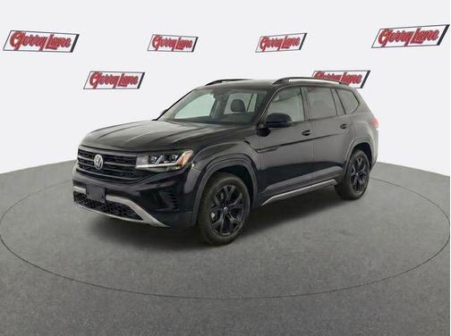Deep Black Pearl Effect 2025 Volkswagen Atlas 2.0T Peak Edition