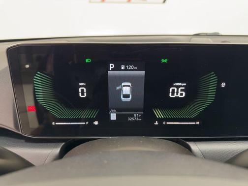 Currant Red 2025 Kia K4