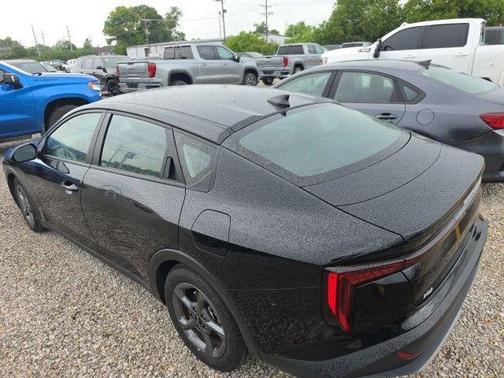 Aurora Black Pearl 2025 Kia K4