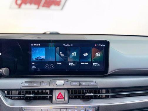 Aurora Black Pearl 2025 Kia K4