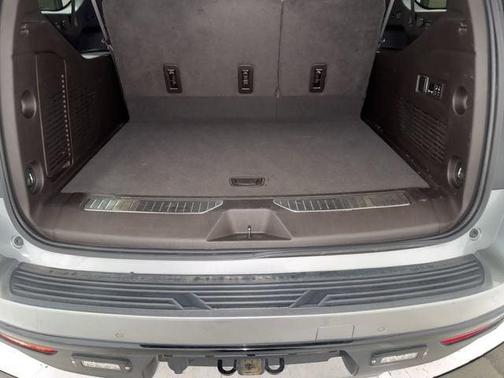Sterling Gray Metallic 2023 Chevrolet Suburban Z71