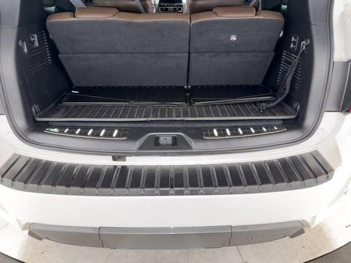 Aspen White 2021 Nissan Armada Platinum