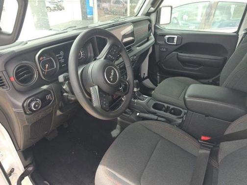 Bright White 2025 Jeep Wrangler Rubicon