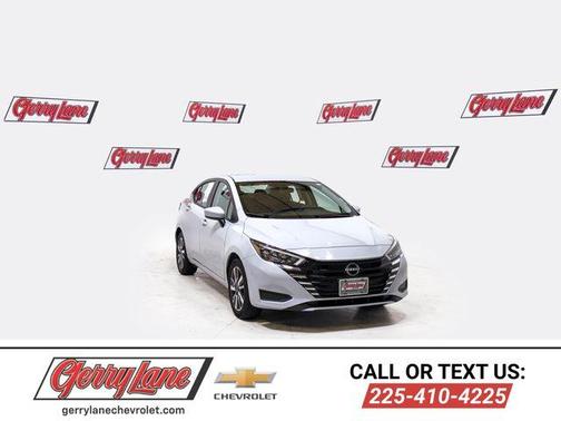 Gray Sky Pearl 2025 Nissan Versa 1.6 SV