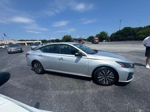 Brilliant Silver 2025 Nissan Altima SV