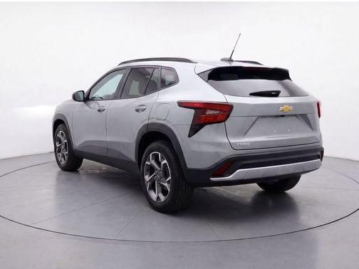 Sterling Gray Metallic 2025 Chevrolet Trax LT
