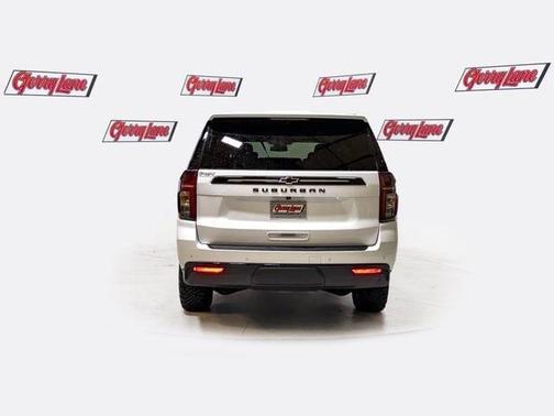 Summit White 2023 Chevrolet Suburban Z71
