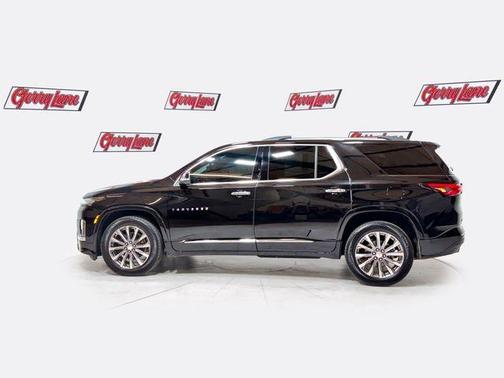 Mosaic Black Metallic 2023 Chevrolet Traverse Premier