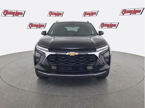 Mosaic Black Metallic 2025 Chevrolet Trax LT