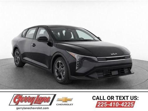 Aurora Black Pearl 2025 Kia K4